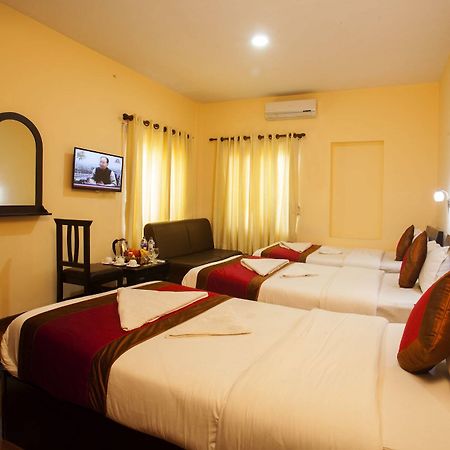 Hotel Dream City Катманду Екстер'єр фото