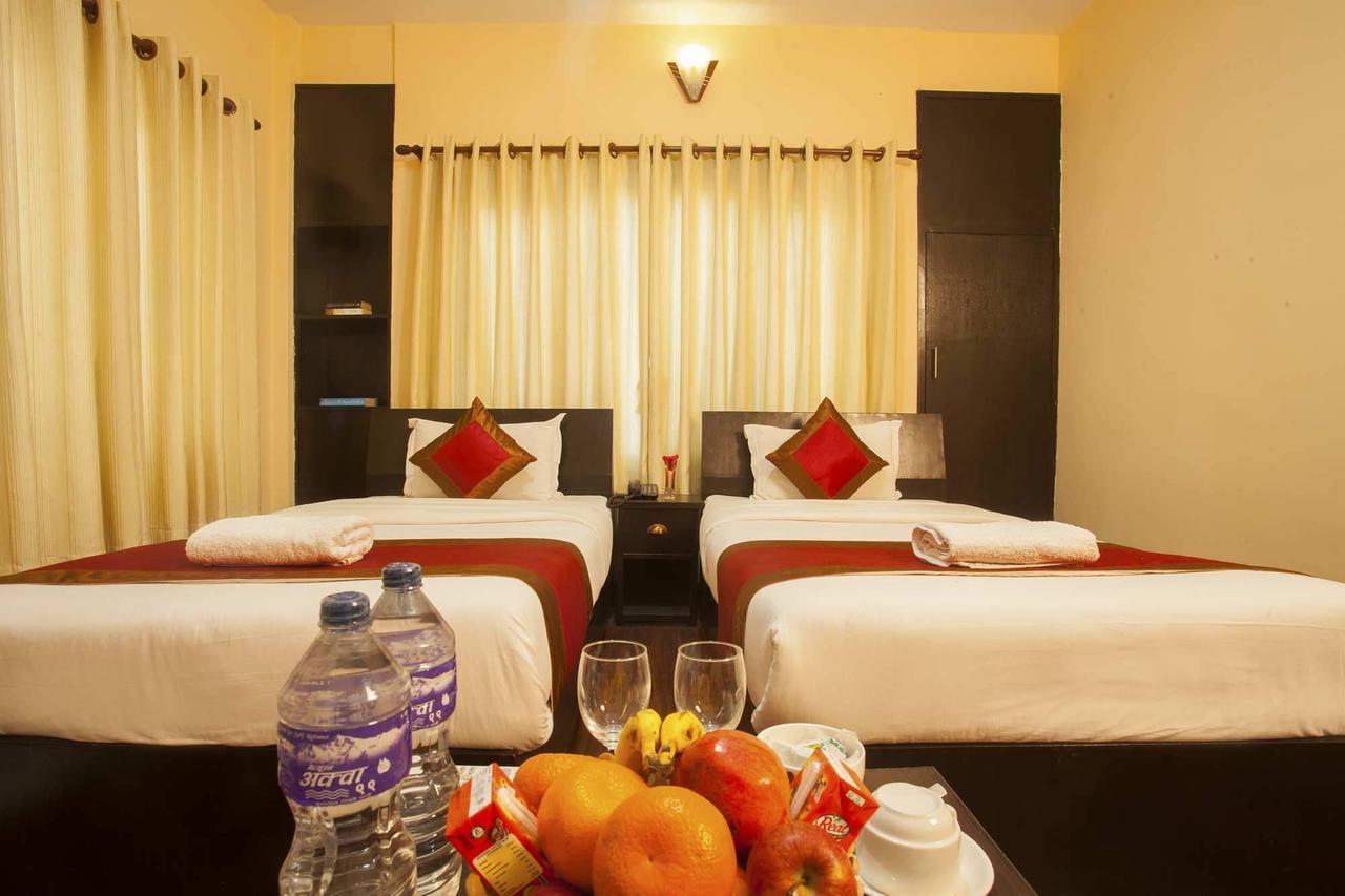 Hotel Dream City Катманду Екстер'єр фото