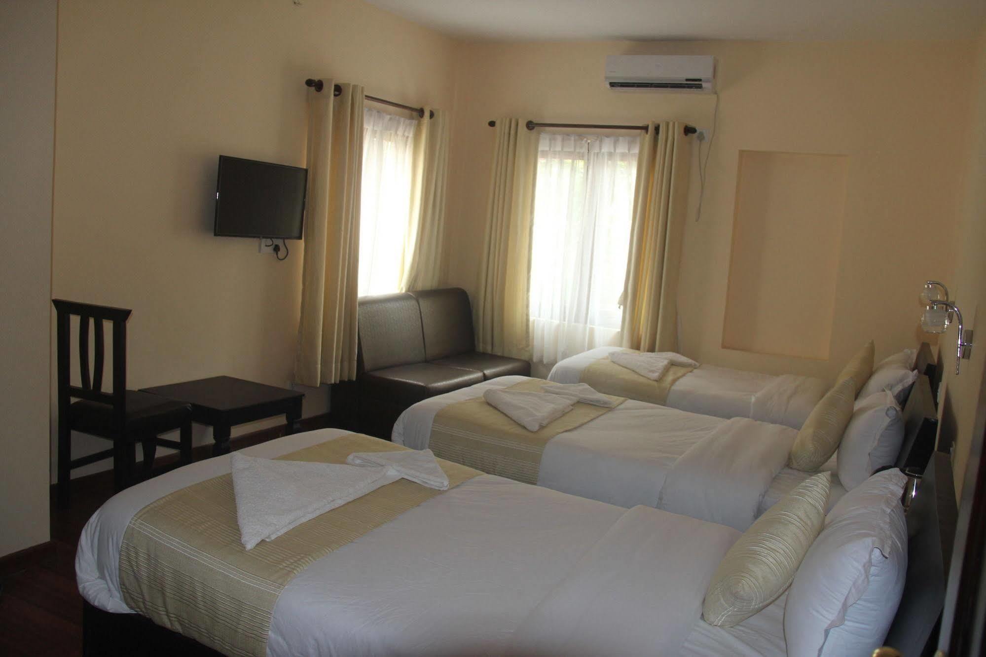 Hotel Dream City Катманду Екстер'єр фото