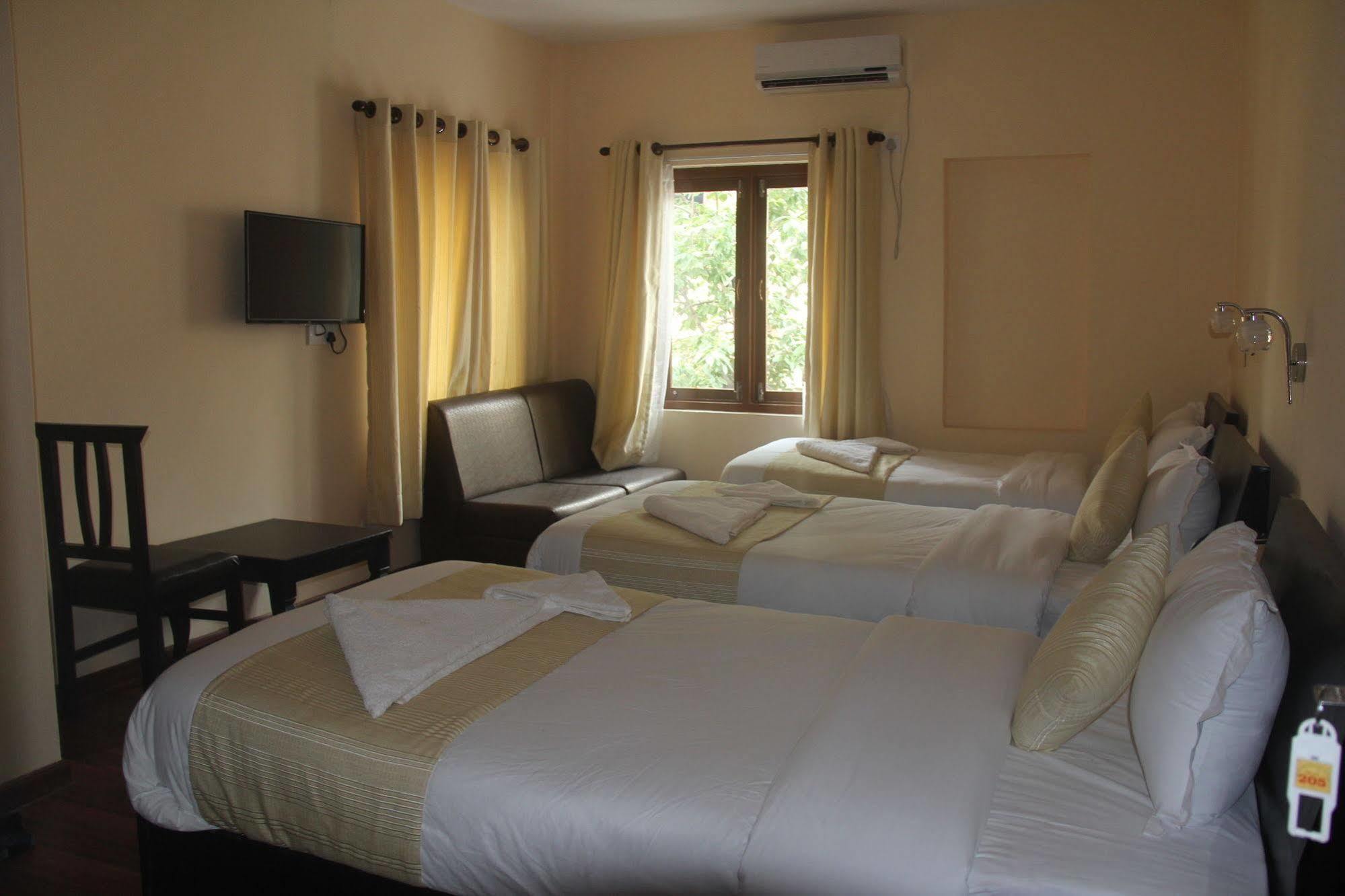 Hotel Dream City Катманду Екстер'єр фото